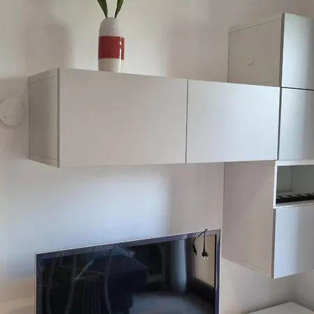 아파트 Relax - Terrazzo Vivibile, Clima E Navetta